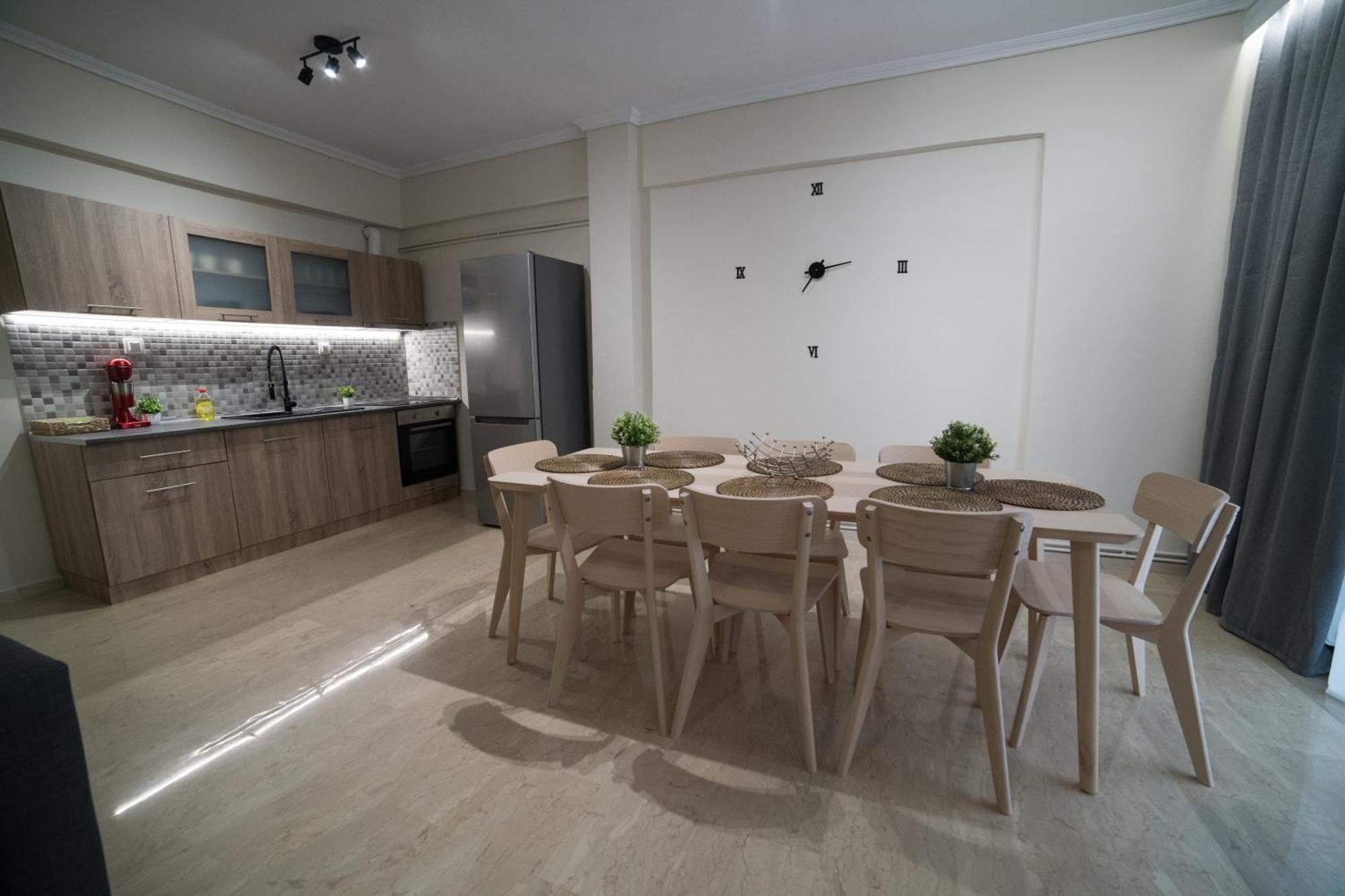 Markopoulosapartmentgrand * Nea Moudania